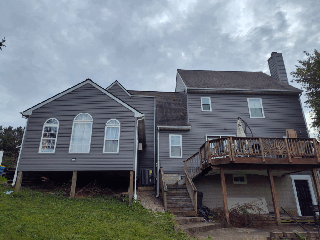 2546631129022714048 1 Siding, Windows and Doors in New Windsor, MD